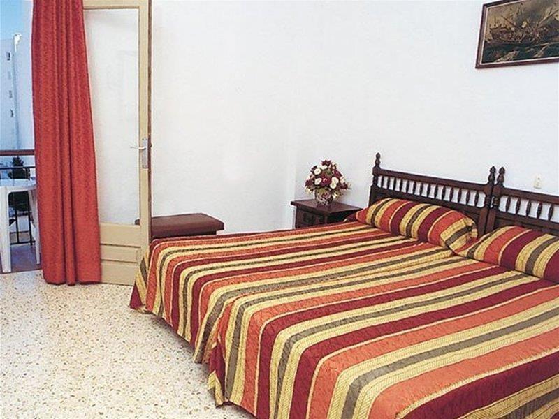 סנטה אאולריה דס ריו Hostal Mayol מראה חיצוני תמונה